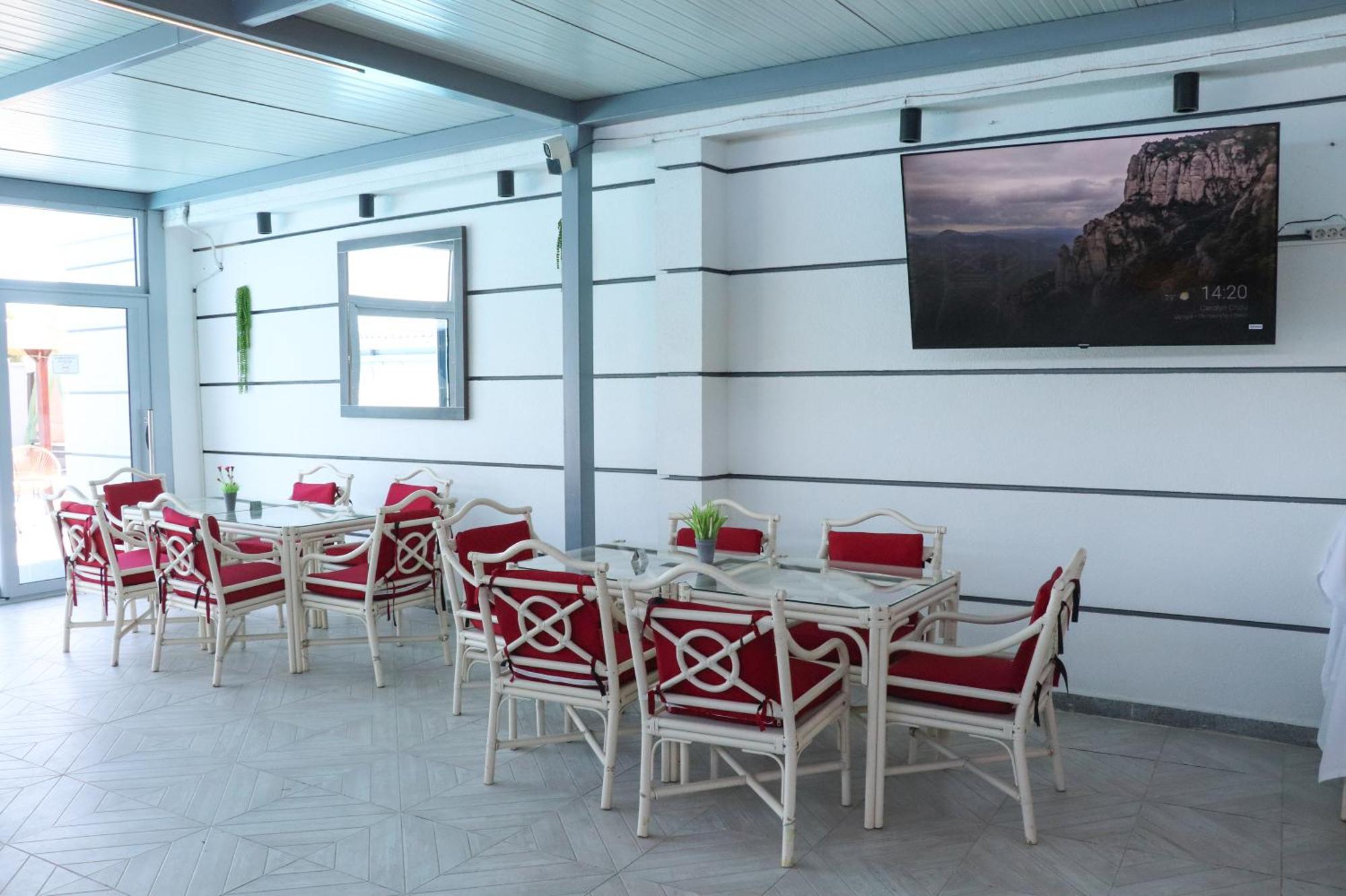 Holiday Park Verse Улцинь Экстерьер фото