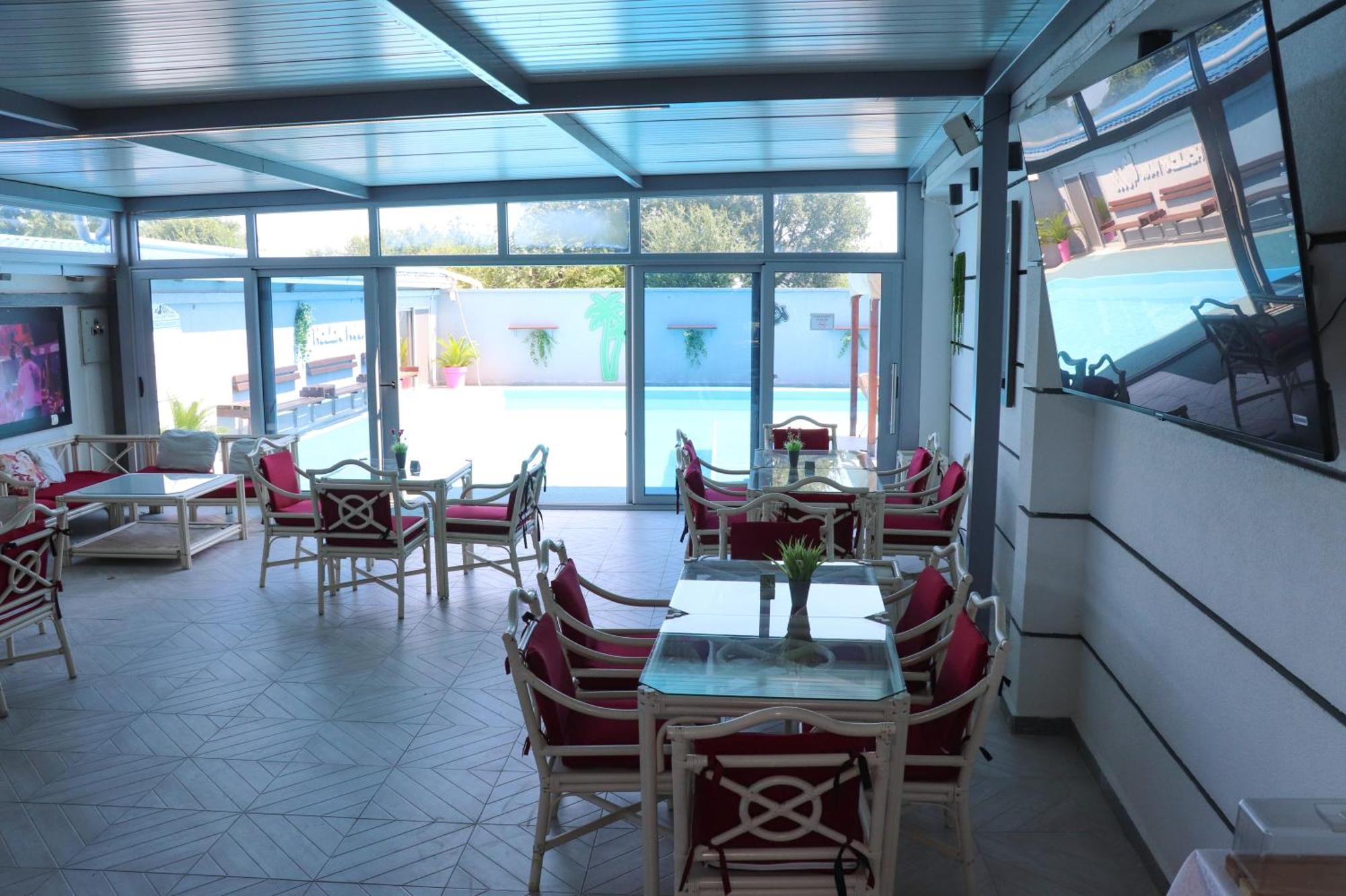 Holiday Park Verse Улцинь Экстерьер фото